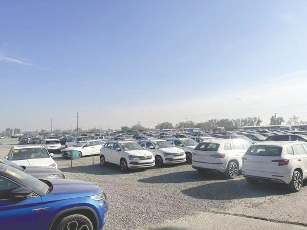 易多投资 新车当二手车卖！“0公里二手车”背后灰色产业链揭秘